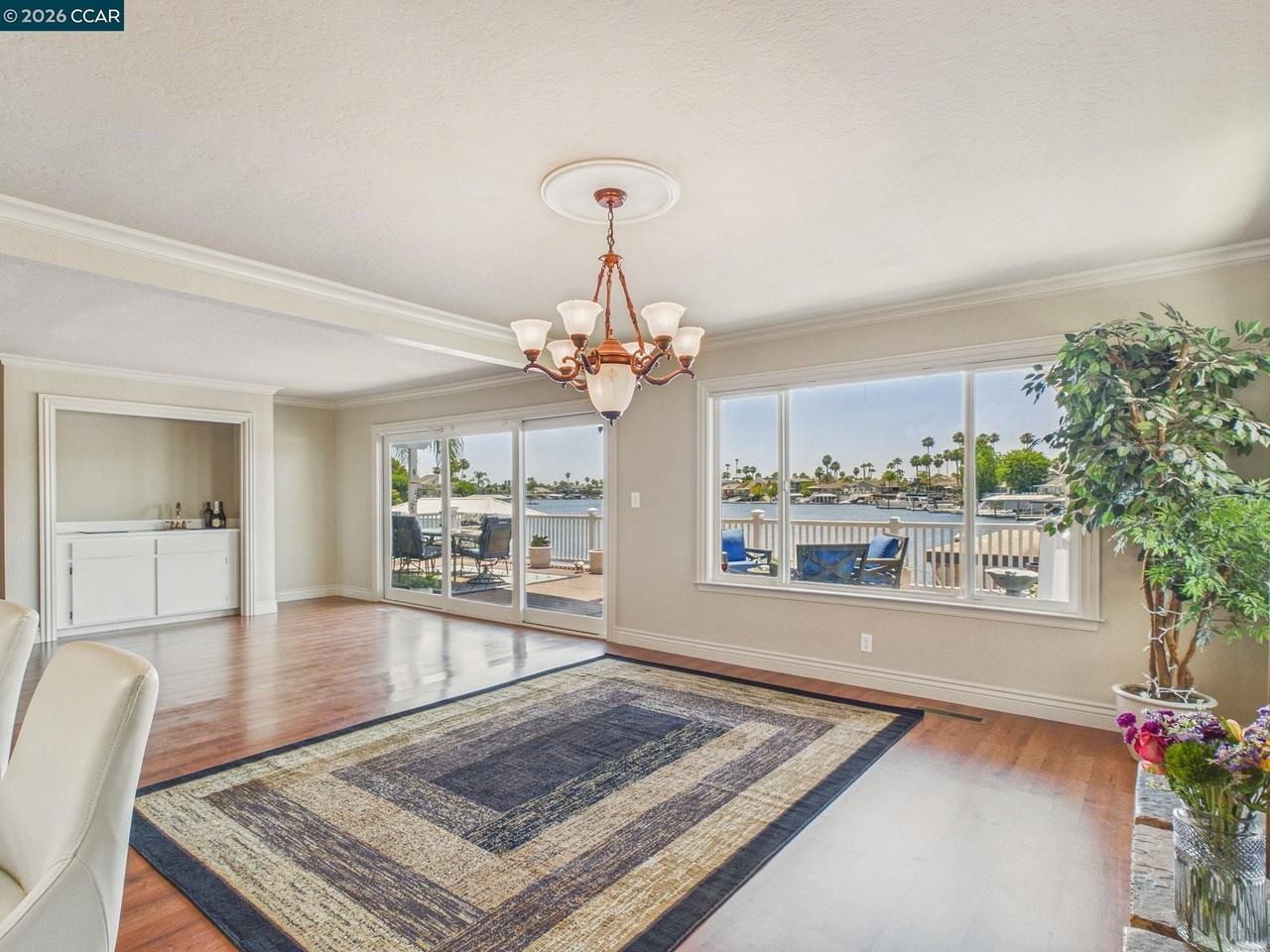 4910 Cabrillo Pt - Photo 7 of 50
