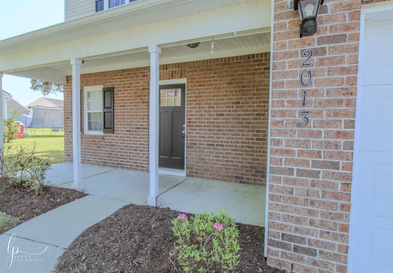 2013 Laurel Oak Ct - Photo 2 of 30