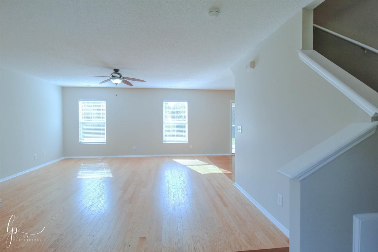 2013 Laurel Oak Ct - Photo 3 of 30