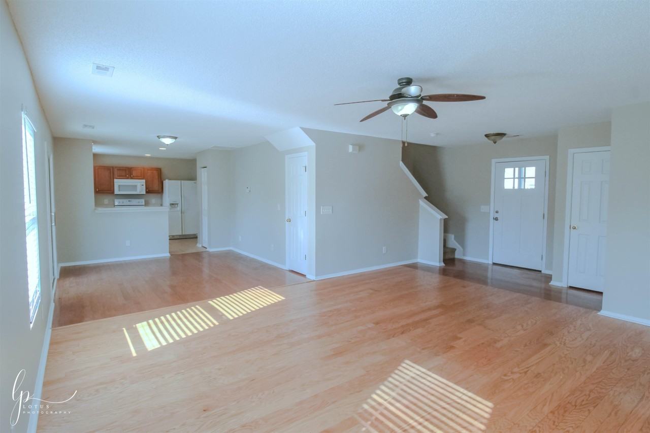 2013 Laurel Oak Ct - Photo 5 of 30
