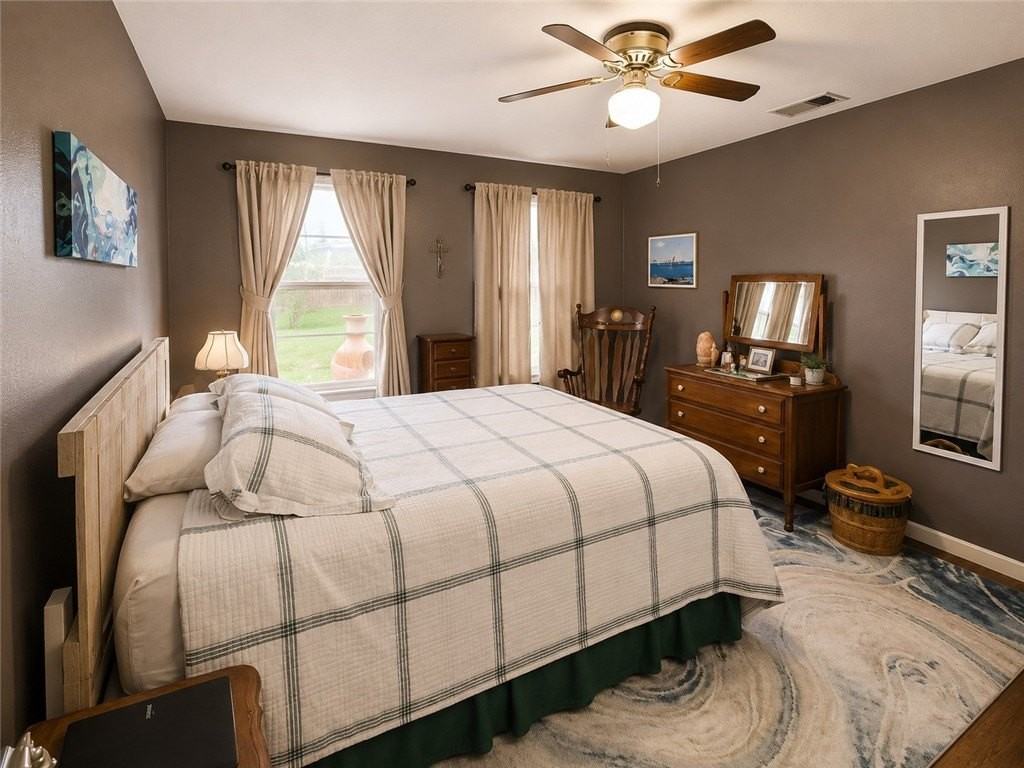 406 Bayview Blvd - Photo 6 of 9