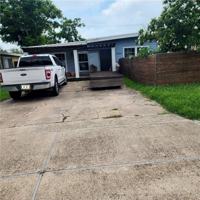 featured image of 3744 Topeka St