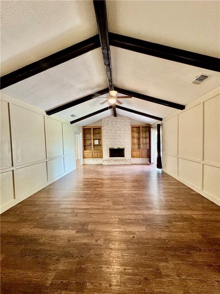 5122 Moultrie Dr - Photo 4 of 31