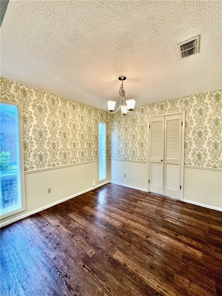 5122 Moultrie Dr - Photo 7 of 31