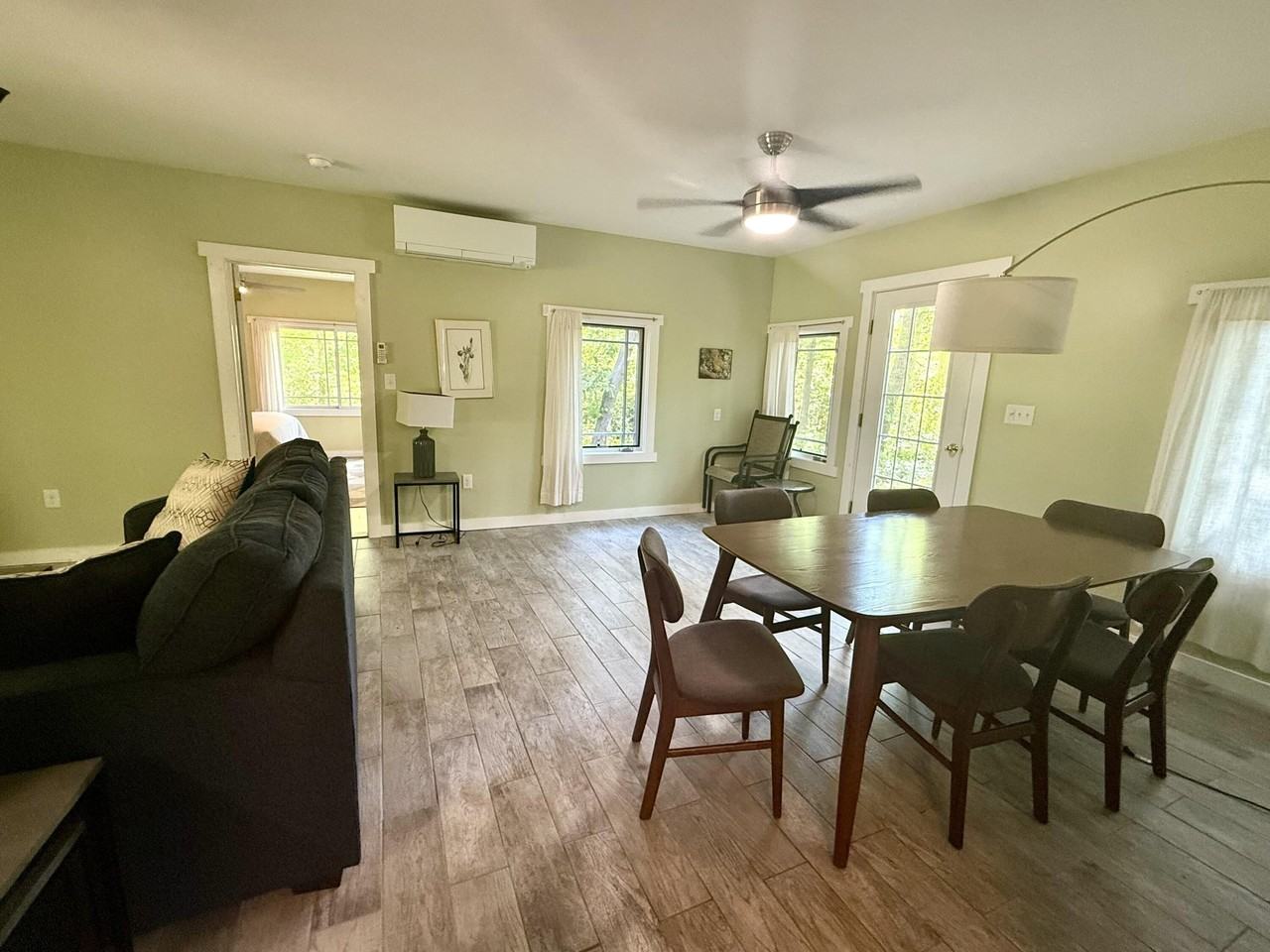 717 Stony Brook Rd - Photo 3 of 7