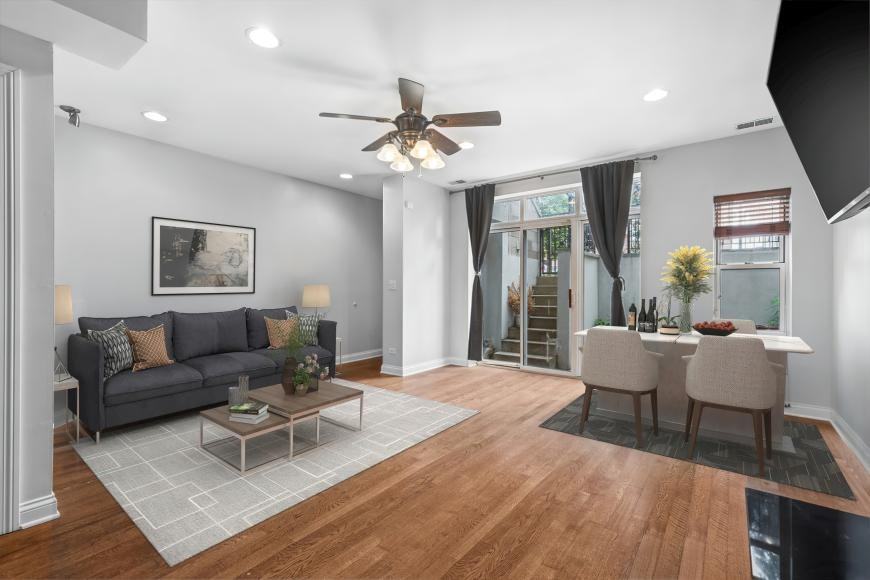2728 W Cortez St - Photo 2 of 10