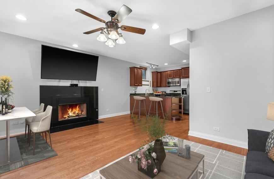 2728 W Cortez St - Photo 3 of 10