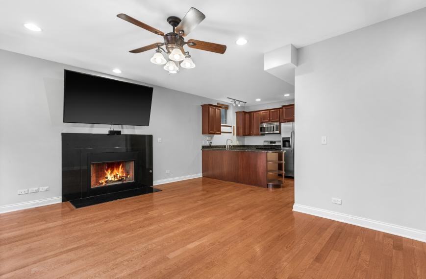 2728 W Cortez St - Photo 4 of 10