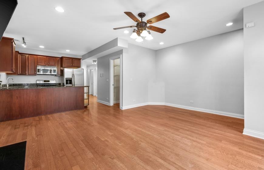 2728 W Cortez St - Photo 7 of 10