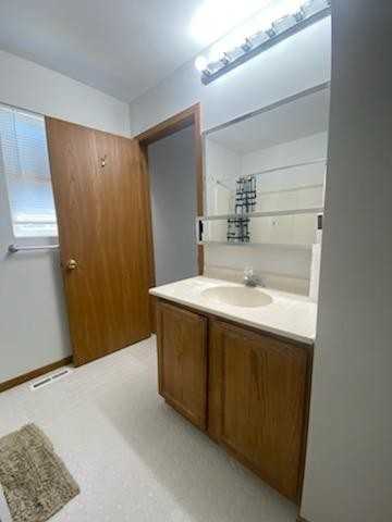 2506 24th Pl - Photo 5 of 10
