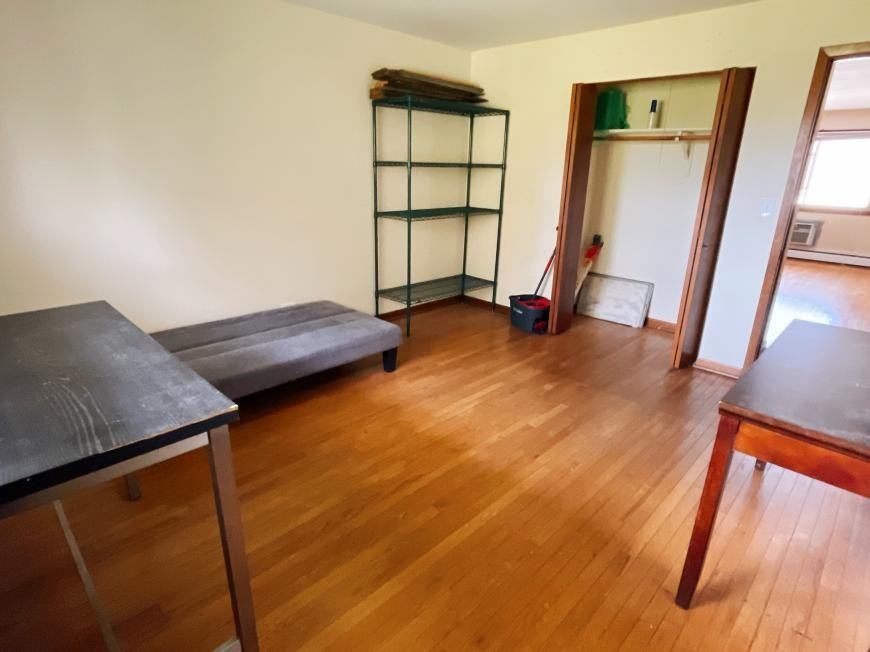 826 N Milwaukee Ave - Photo 6 of 10