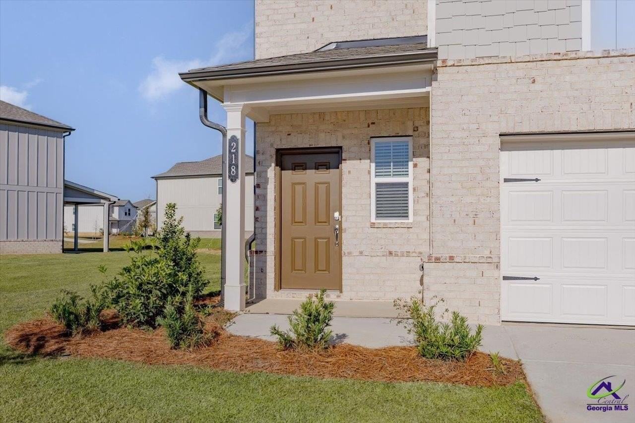 218 Hickory Ridge Trl - Photo 3 of 48