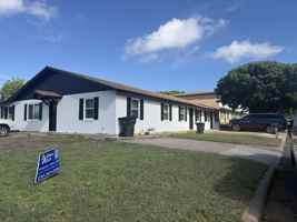 featured image of 1402 N Adams St #6