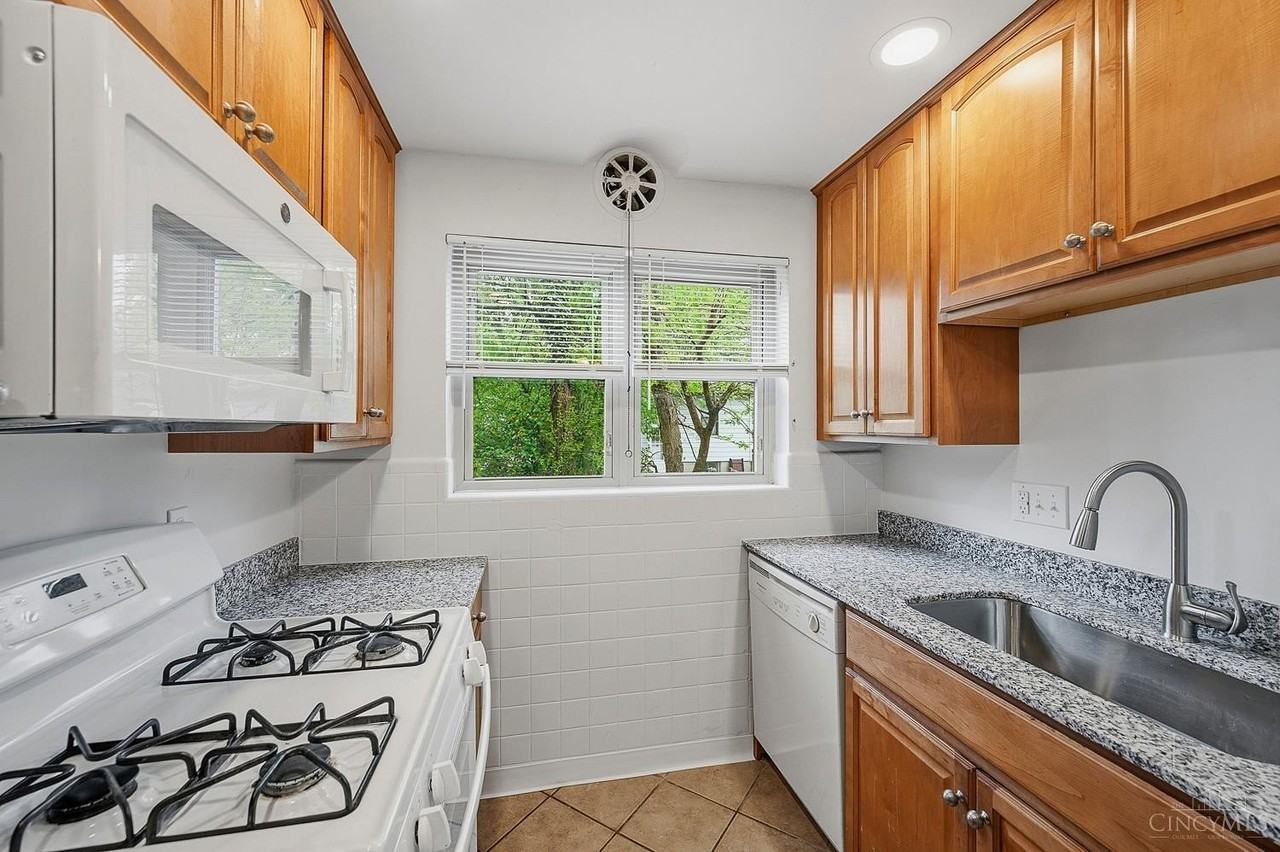 3950 Millsbrae Ave #B - Photo 6 of 11