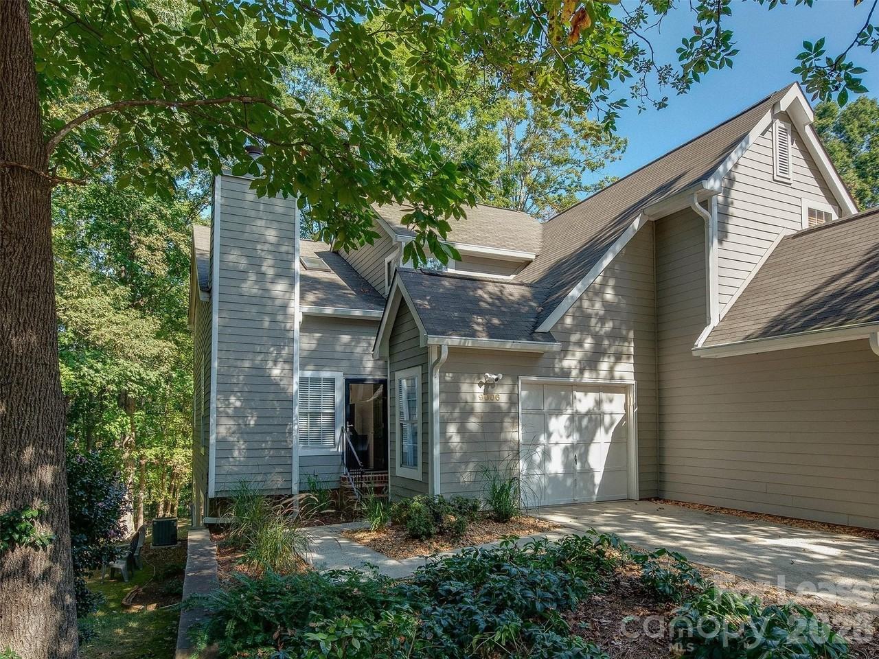 9006 Saint Thomas Ln - Photo 2 of 47