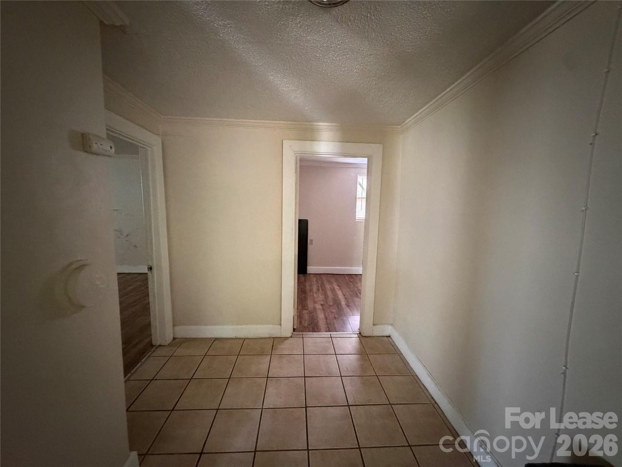 325 Chambers St - Photo 7 of 8