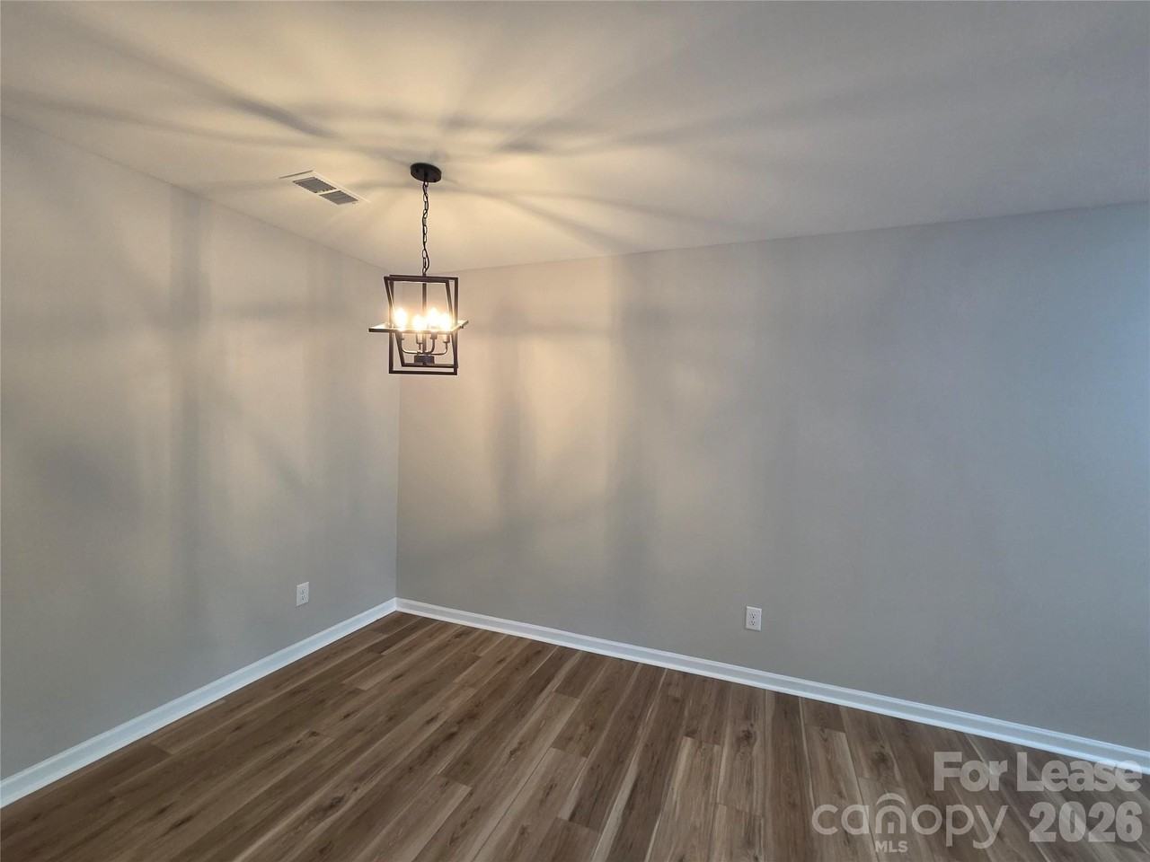 109 Delargy Cir - Photo 4 of 14