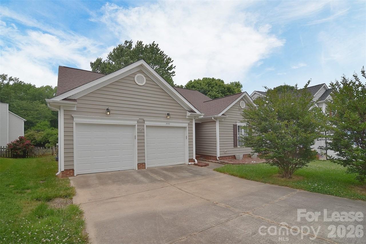 550 Carlisle Dr - Photo 3 of 37