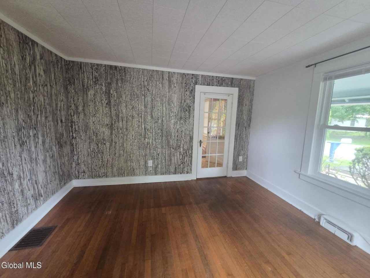 78 Bradt Rd - Photo 4 of 28
