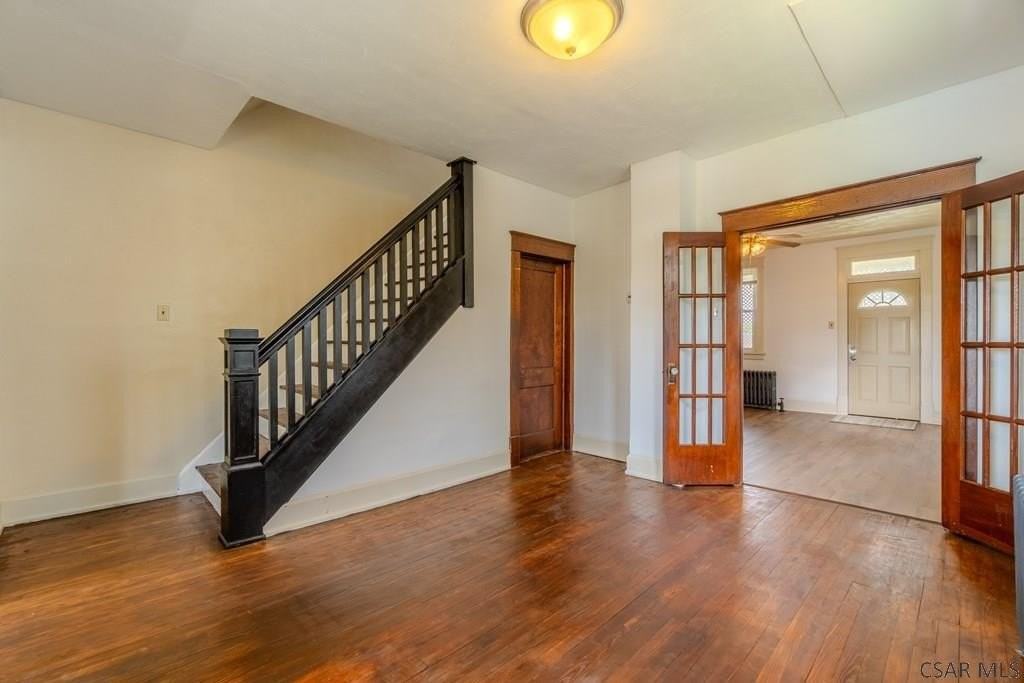 222 Strayer St - Photo 7 of 31