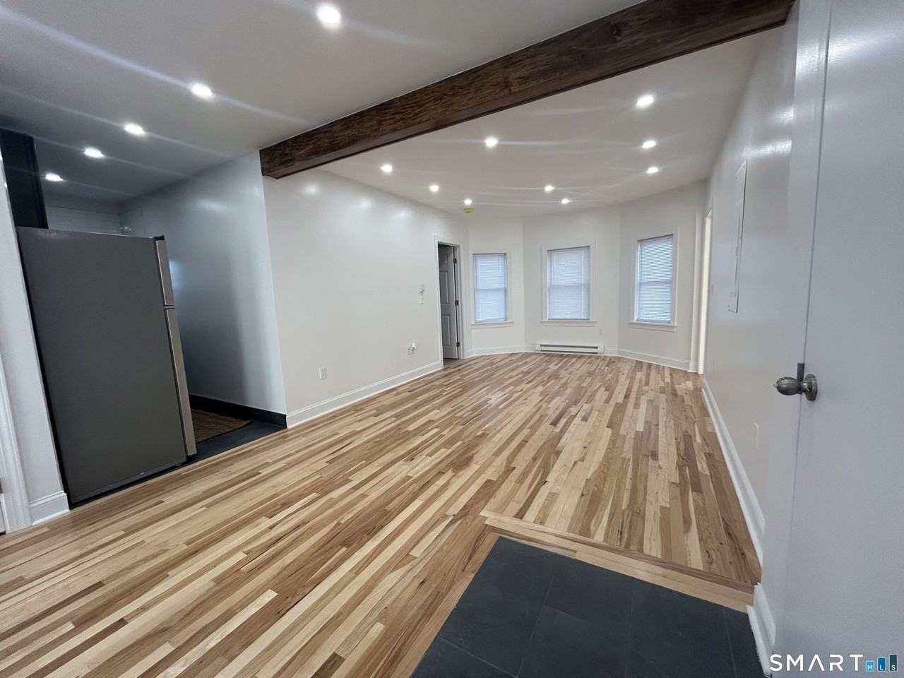 198 Montauk Ave #2 - Photo 5 of 11