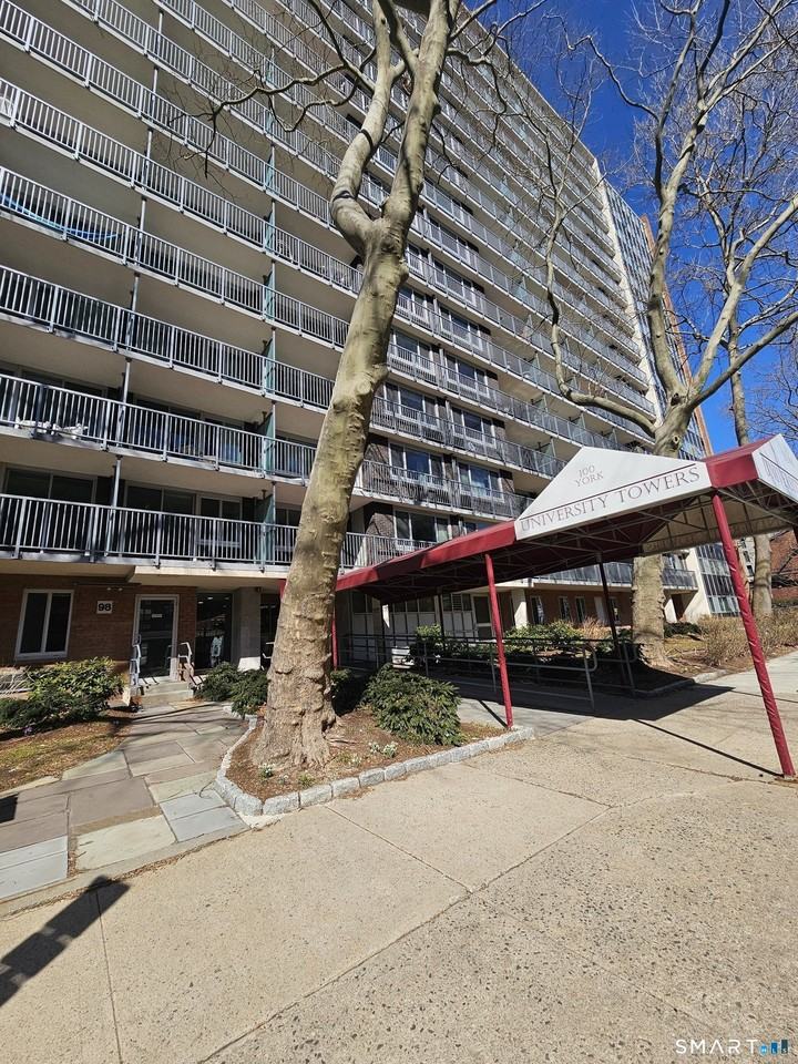 100 York St #17K - Photo 2 of 32