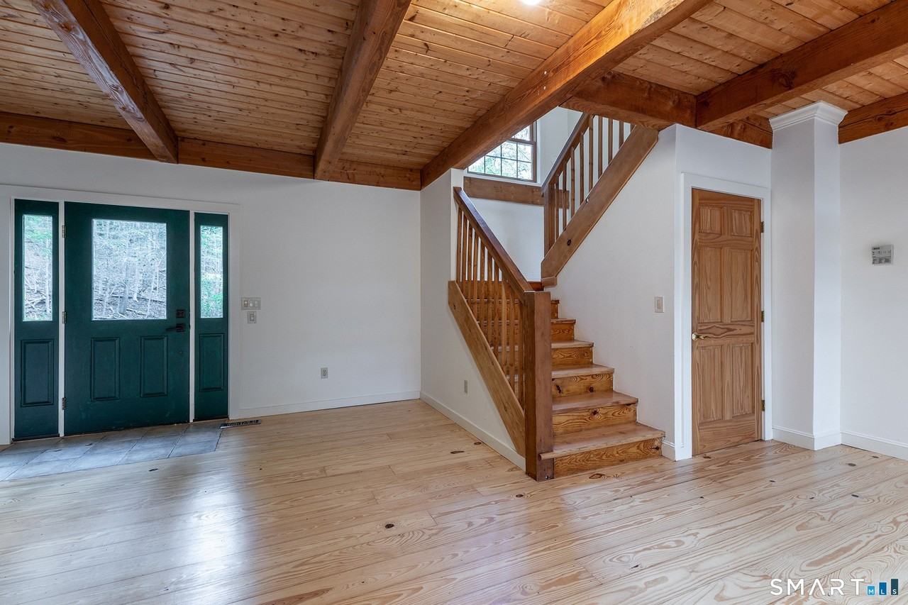 38 W Mountain Ln - Photo 5 of 26