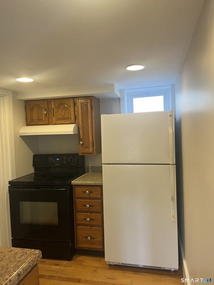 43 Wallens St #1st - Photo 5 of 5