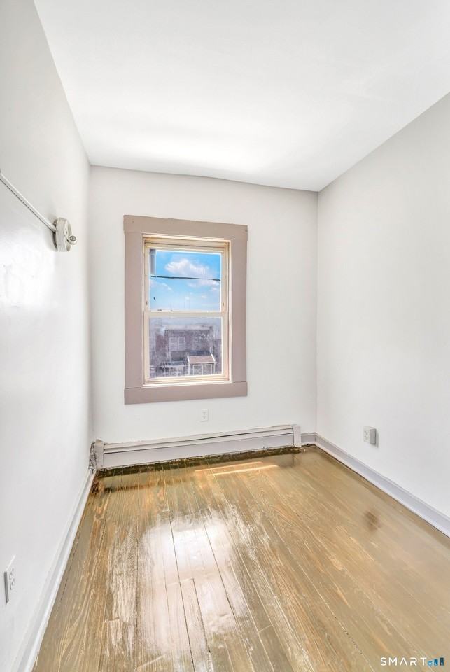 108 Ives St - Photo 5 of 9
