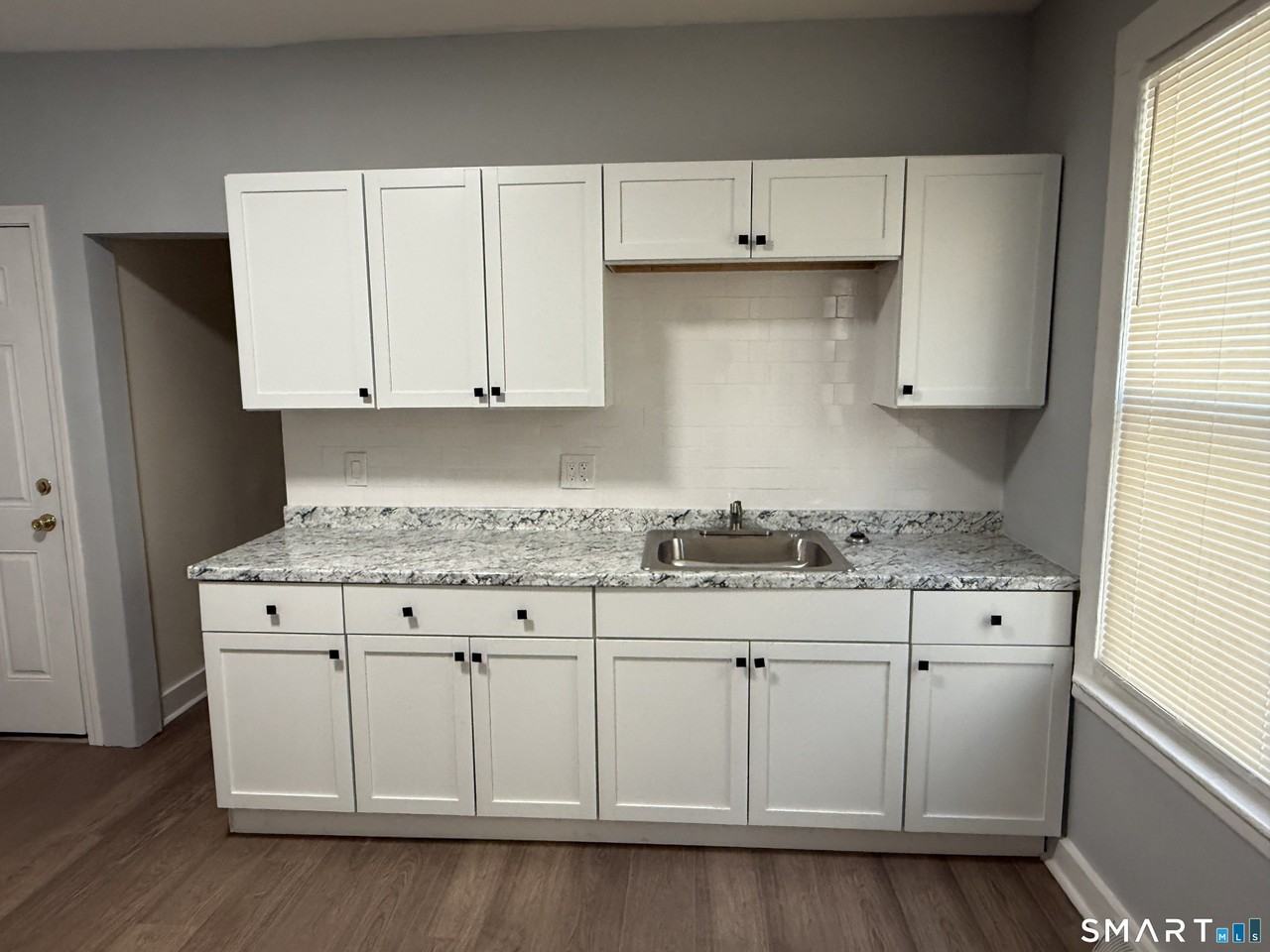 51 Gilbert St #1stFL - Photo 3 of 8
