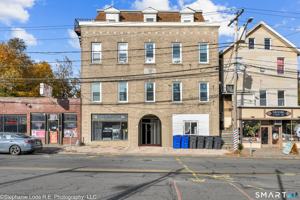 featured image of 82 Water St #6