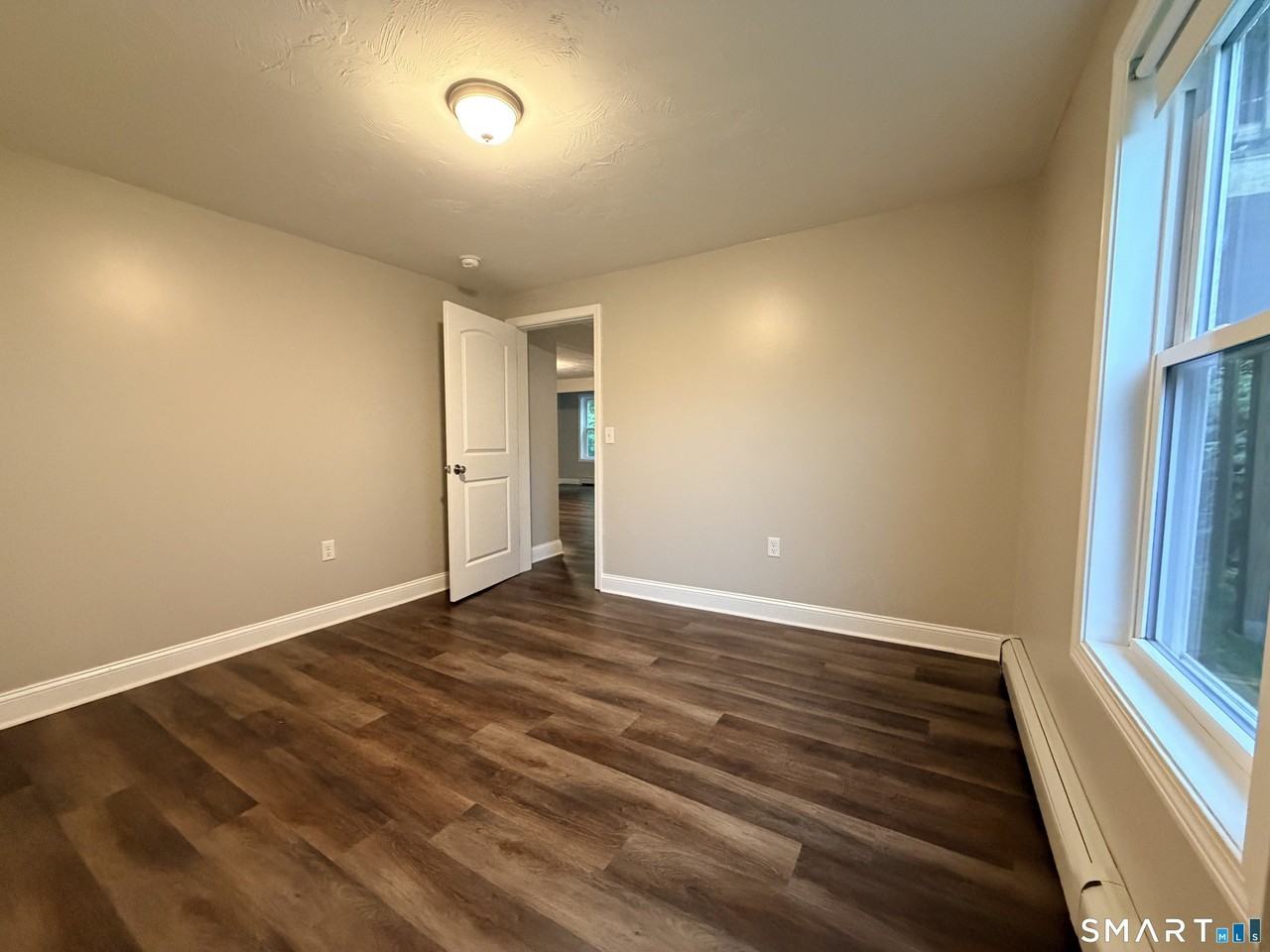 415 School St - Photo 6 of 13