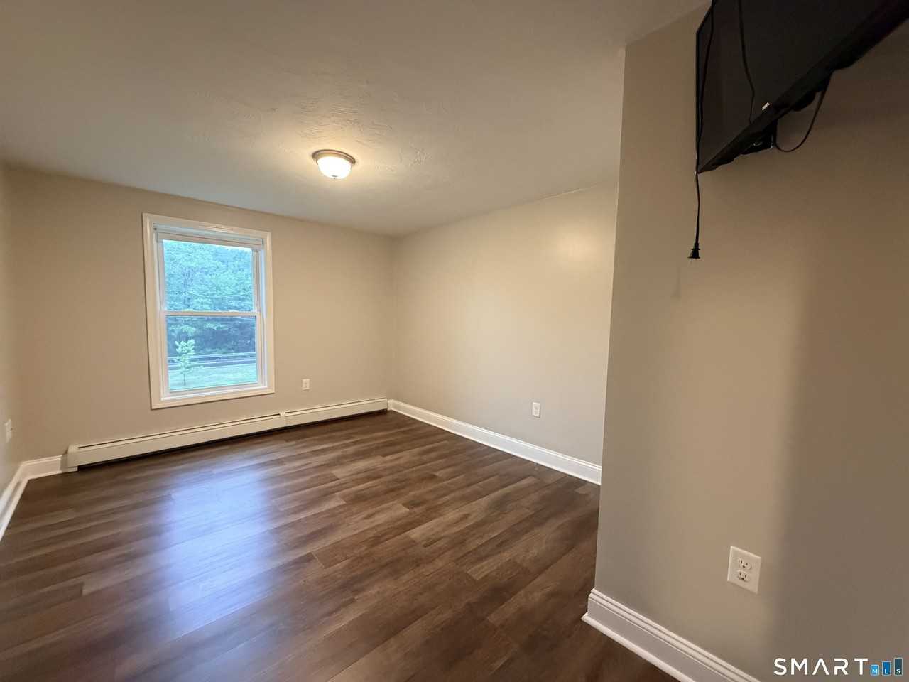 415 School St - Photo 7 of 13