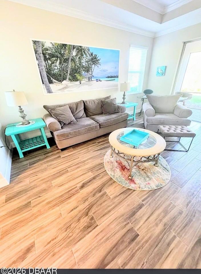 330 Coral Reef Way - Photo 4 of 17