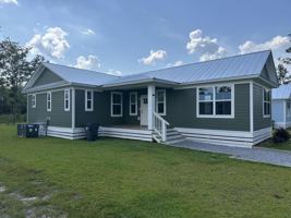 featured image of 534 N Raphael Rd