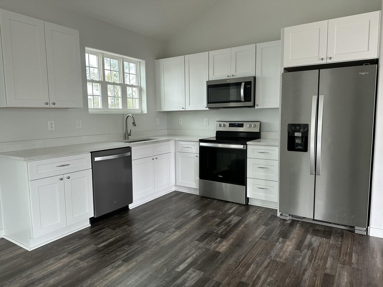 524 N Raphael Rd - Photo 5 of 15