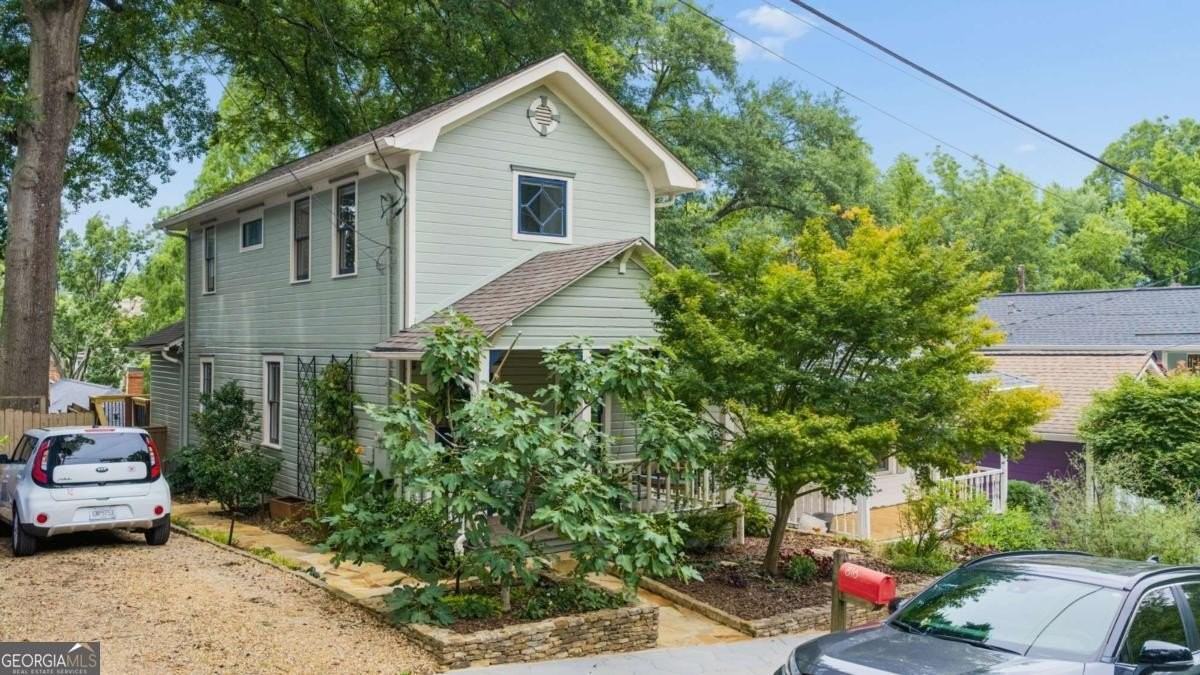 816 Virgil St Ne - Photo 2 of 46