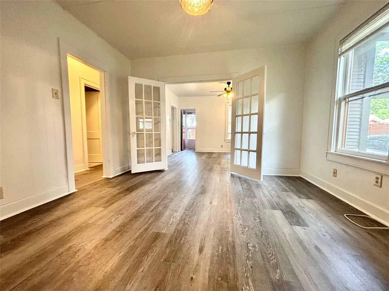 1203 Leona St - Photo 6 of 20