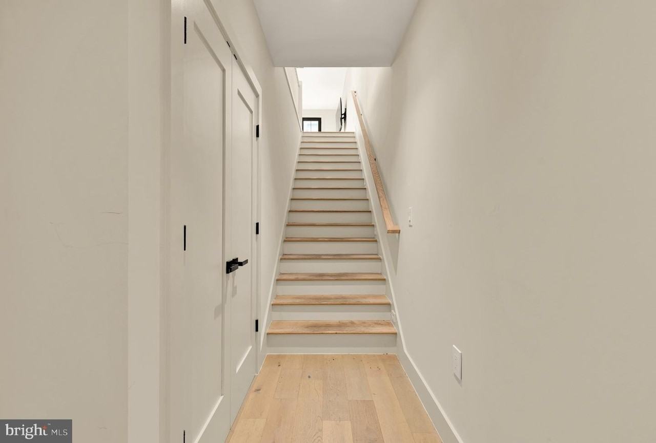 2100 4th St Ne - Photo 5 of 48