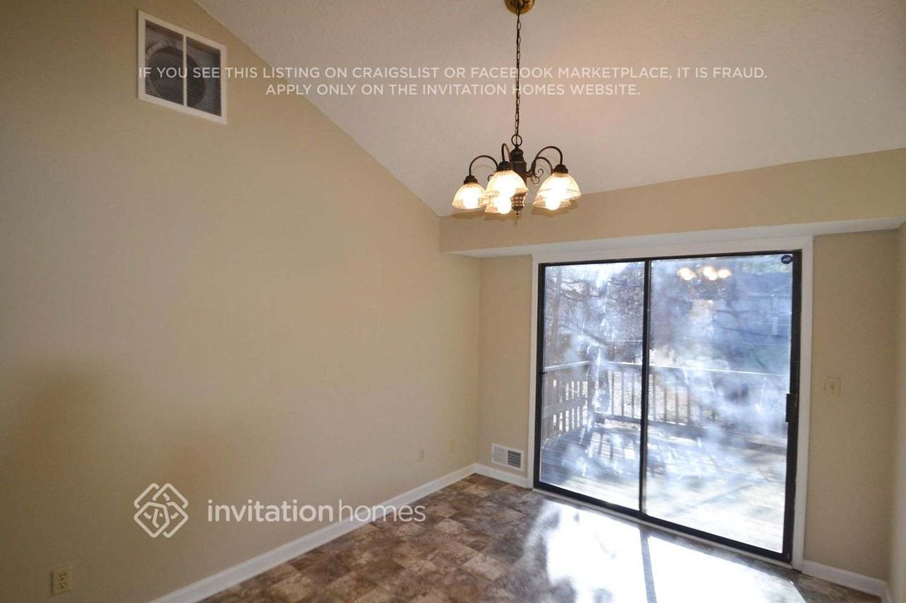 2653 Laurel View Dr - Photo 3 of 8