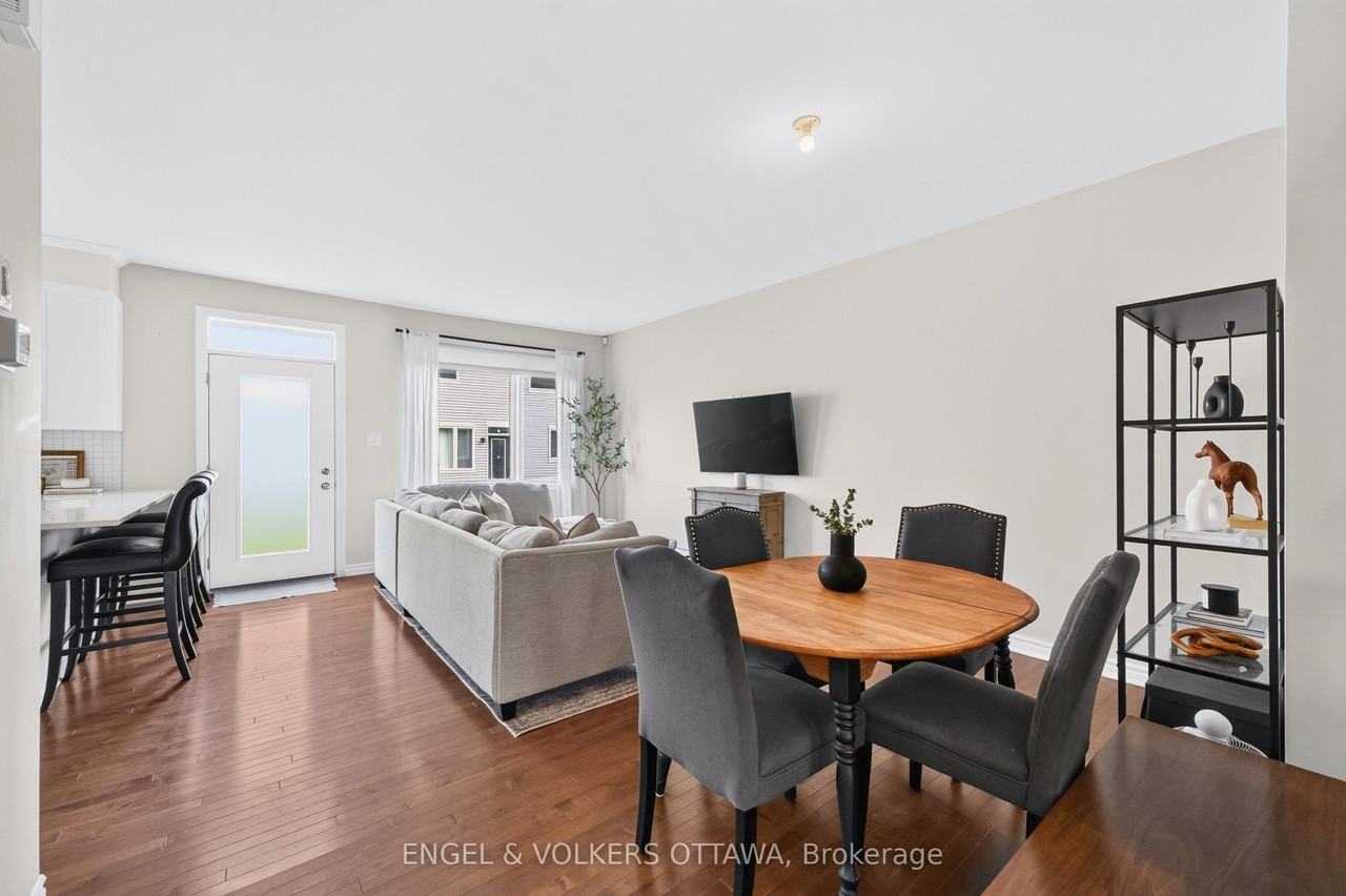 33 Focality Cres - Photo 6 of 34