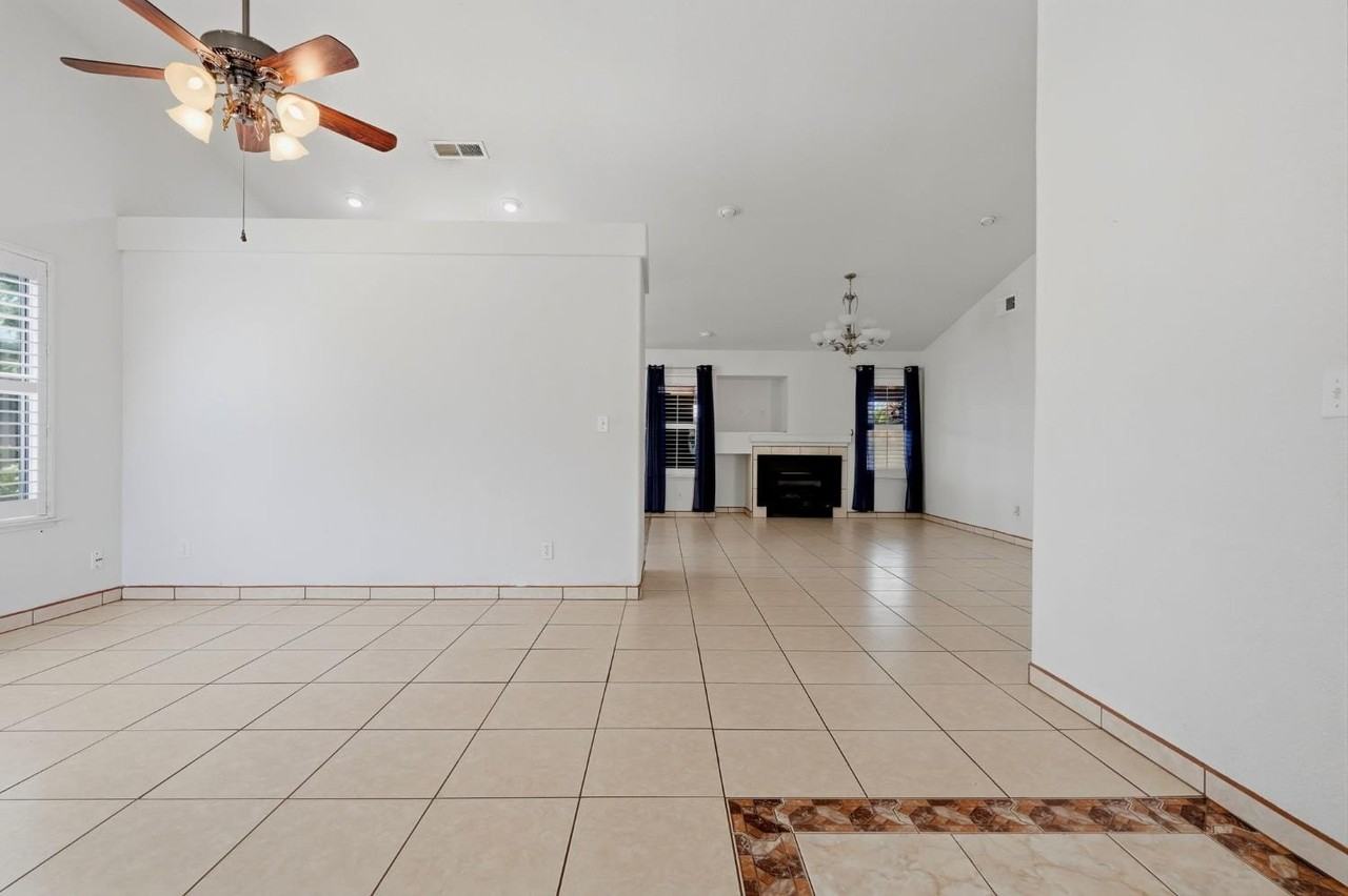 3006 Mission Dr - Photo 6 of 42