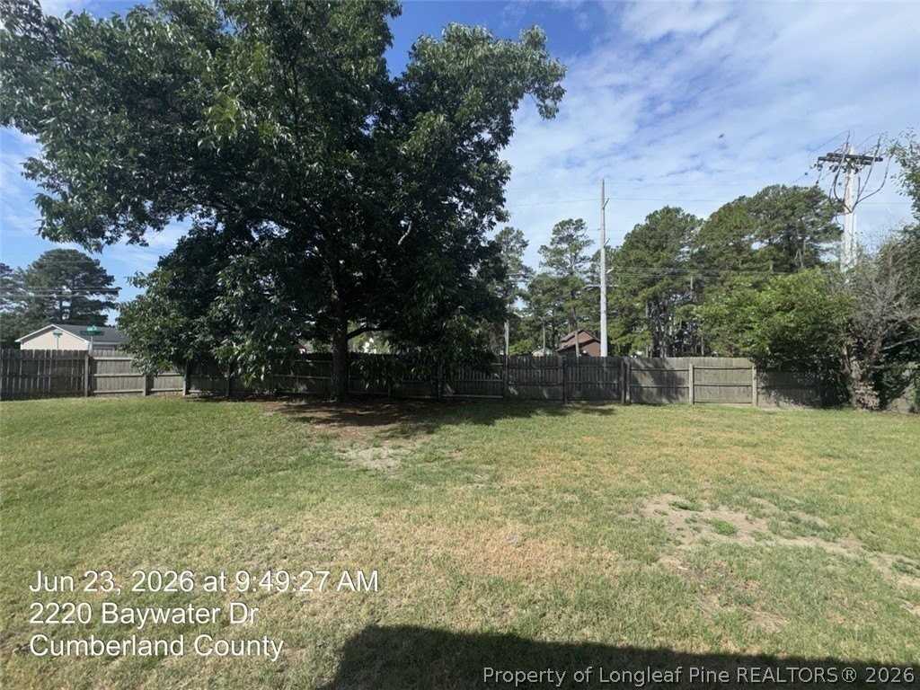 2220 Baywater Dr - Photo 4 of 25