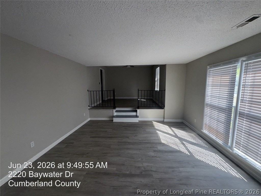 2220 Baywater Dr - Photo 5 of 25