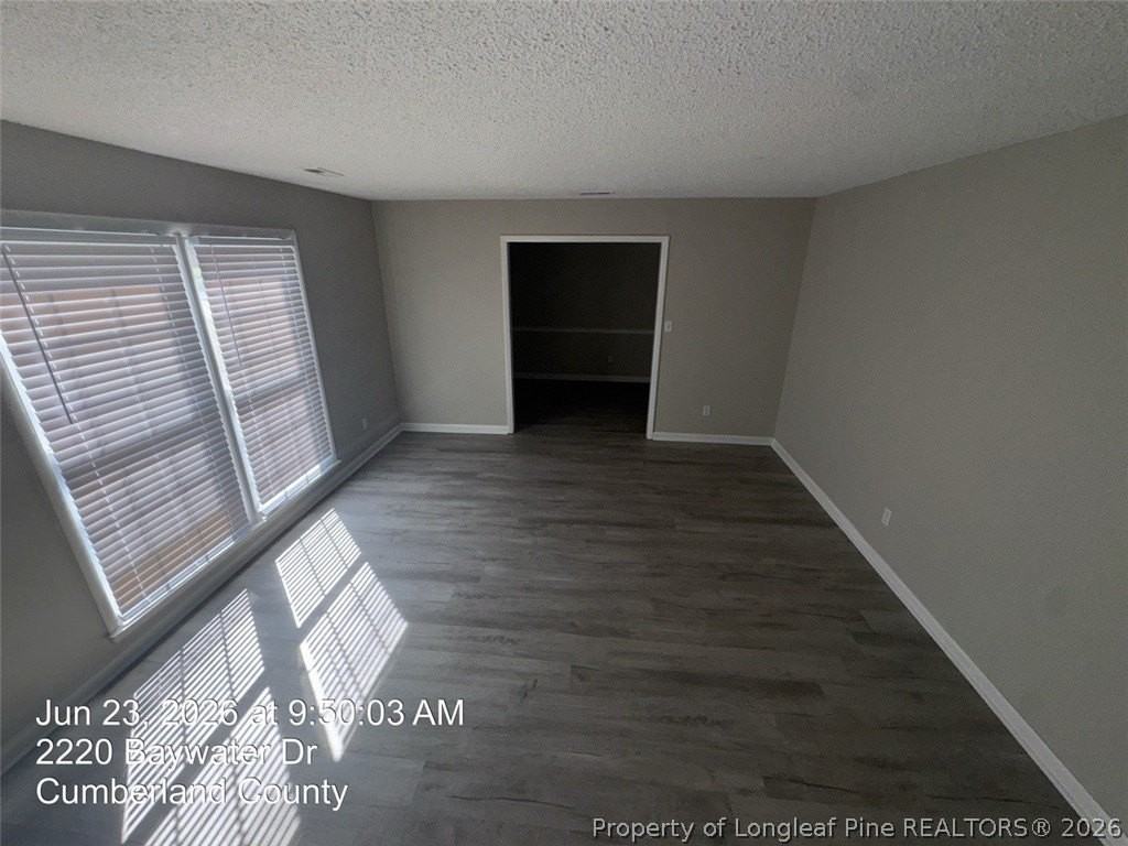 2220 Baywater Dr - Photo 6 of 25