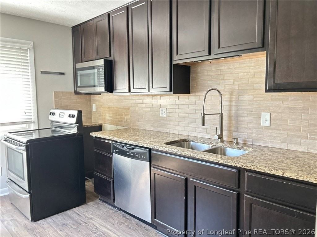 5914 Rustlewood Dr - Photo 6 of 8