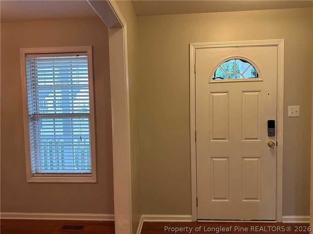 3679 Pioneer Dr - Photo 4 of 33