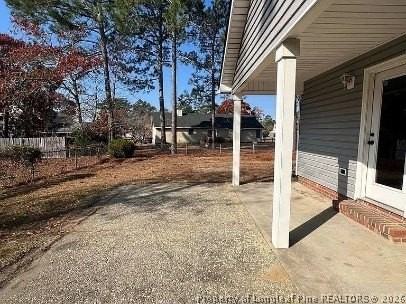 732 Rim Rd - Photo 4 of 14