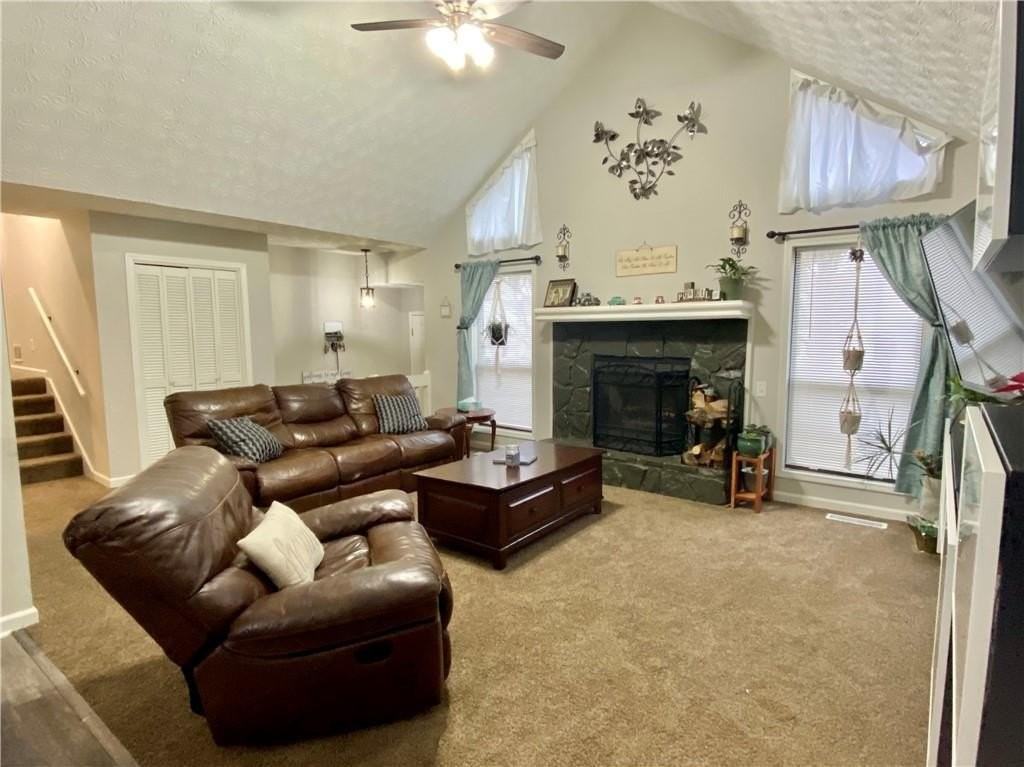 1095 Mountain Springs Dr Nw - Photo 3 of 22