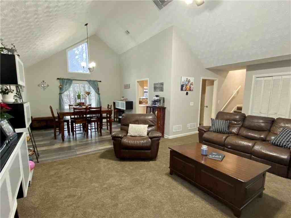1095 Mountain Springs Dr Nw - Photo 4 of 22